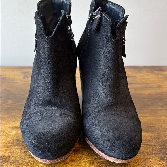 rag & bone Shoes - Rag & Bone Black Suede Ankle Boots 38.5